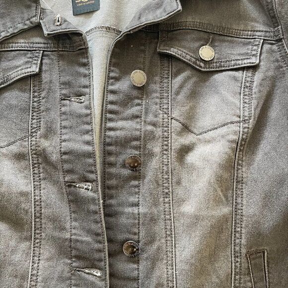 Love and Legend classic denim jacket, sz14, distressed look, acid wash, EUC - Picture 5 of 16